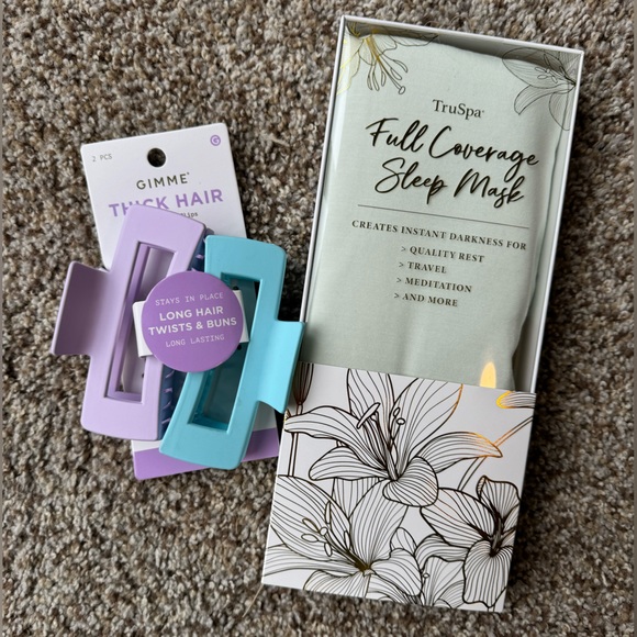 gimme Other - *LOW START* retail $60* sleep mask and claw clip set